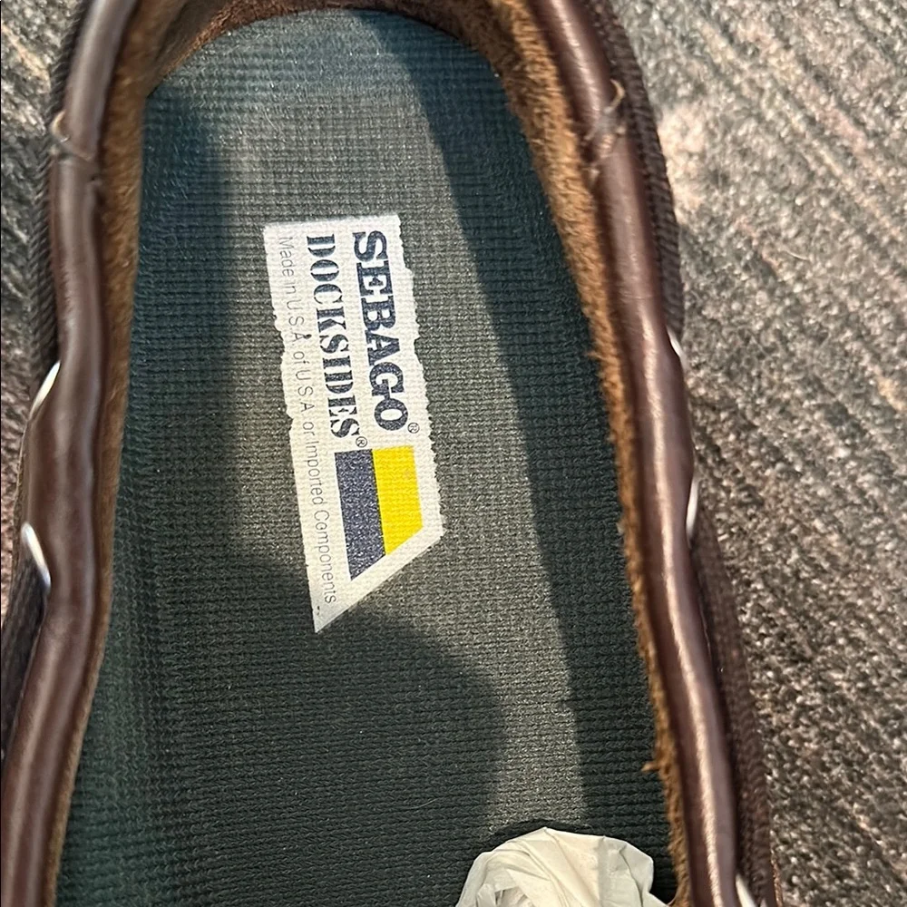 Sebago Brown Leather Boat Shoes with Classic Design - Picture 3 of 5
